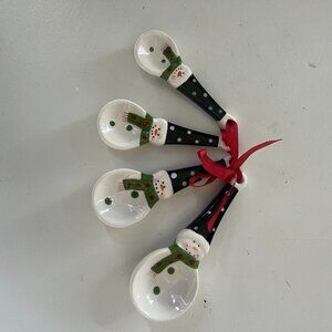 Set of 4 Snowman Measuring Spoons by M.D.